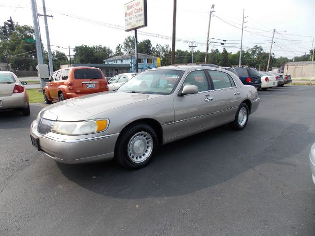 2000 Lincoln Town Car DOWN 4.9 WAC