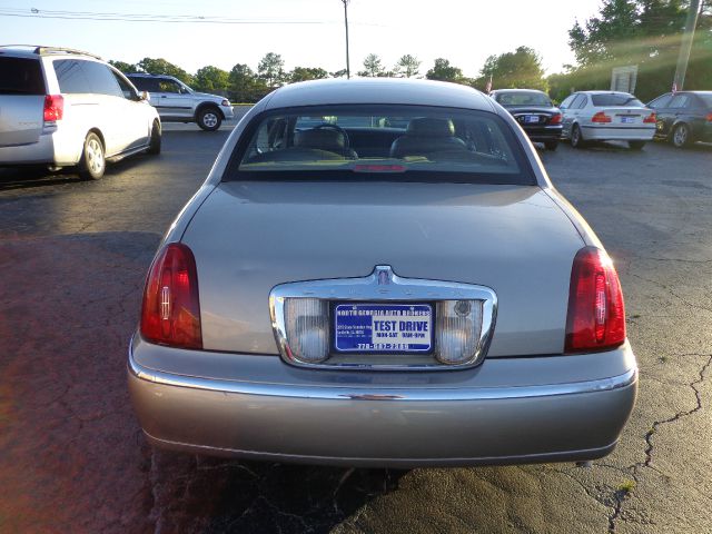 2000 Lincoln Town Car DOWN 4.9 WAC