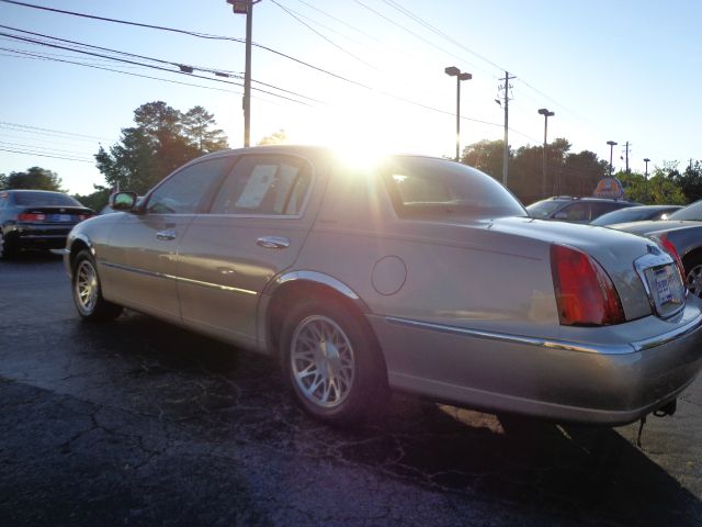 2000 Lincoln Town Car DOWN 4.9 WAC