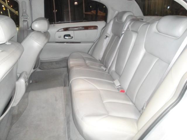 2000 Lincoln Town Car ZR-2 Extended Cab