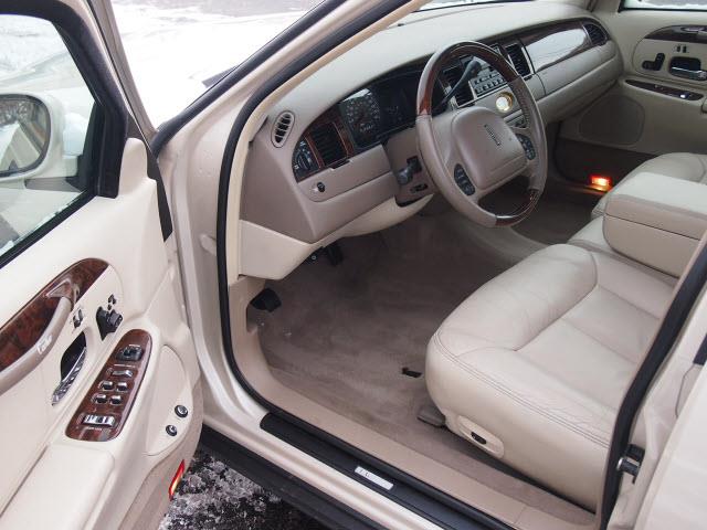 2000 Lincoln Town Car ZR-2 Extended Cab