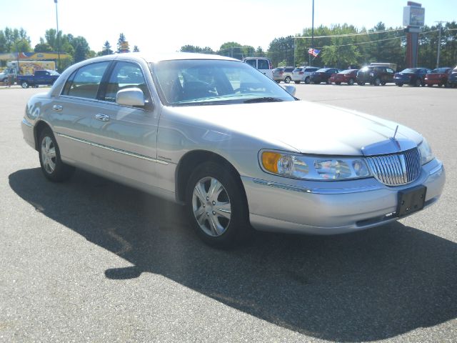 2000 Lincoln Town Car DOWN 4.9 WAC