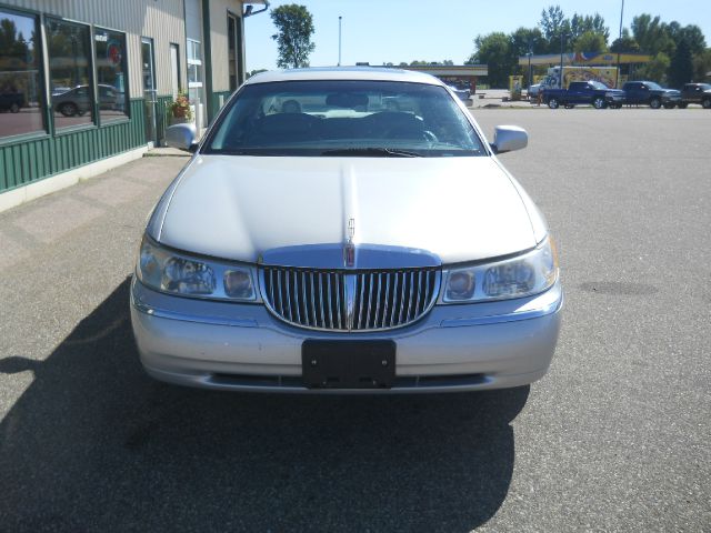 2000 Lincoln Town Car DOWN 4.9 WAC