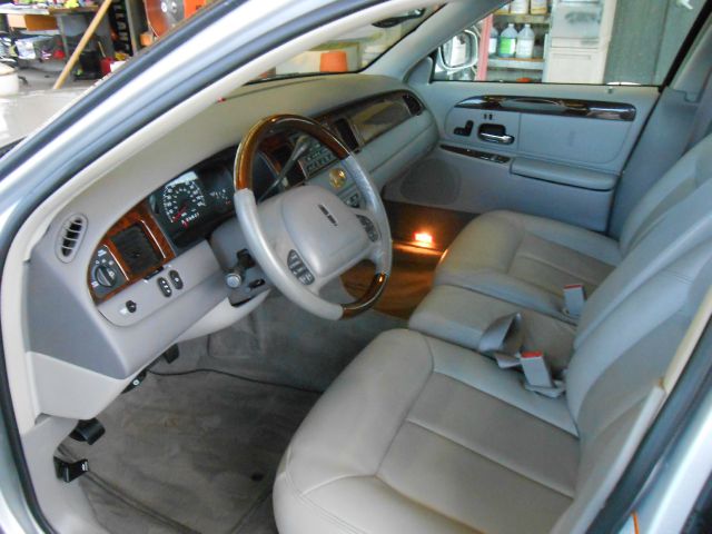 2001 Lincoln Town Car ZR-2 Extended Cab