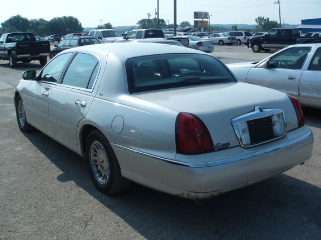 2001 Lincoln Town Car ZR-2 Extended Cab