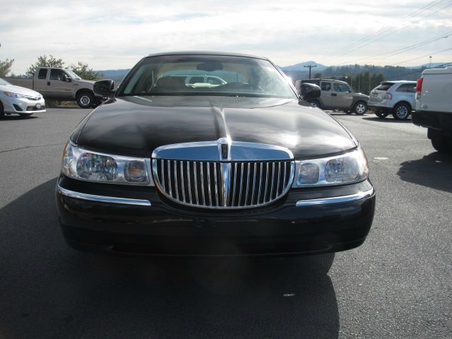 2002 Lincoln Town Car ZR-2 Extended Cab