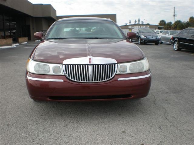 2002 Lincoln Town Car DOWN 4.9 WAC