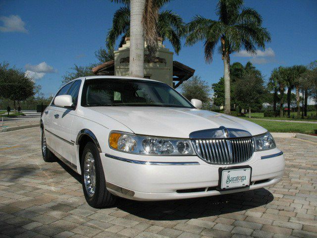 2002 Lincoln Town Car ZR-2 Extended Cab