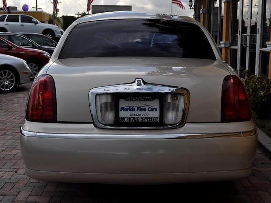 2002 Lincoln Town Car ZR-2 Extended Cab