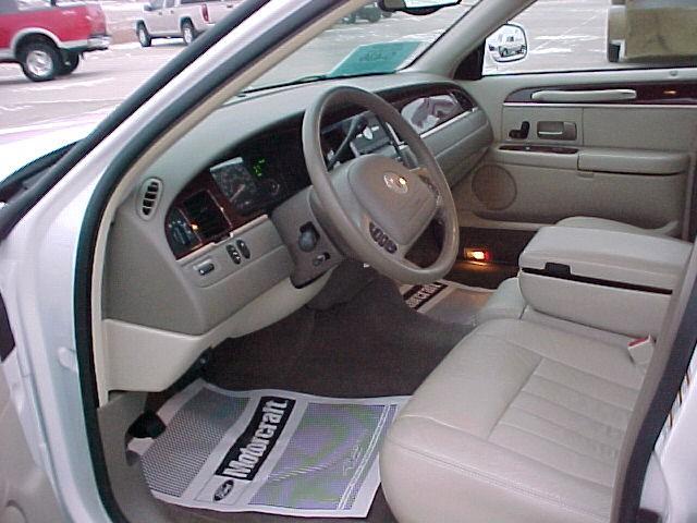 2003 Lincoln Town Car SLT 4x4 Z71 Fully Loaded