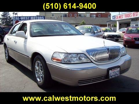 2003 Lincoln Town Car 4dr Sdn SL Auto