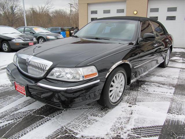 2003 Lincoln Town Car DOWN 4.9 WAC