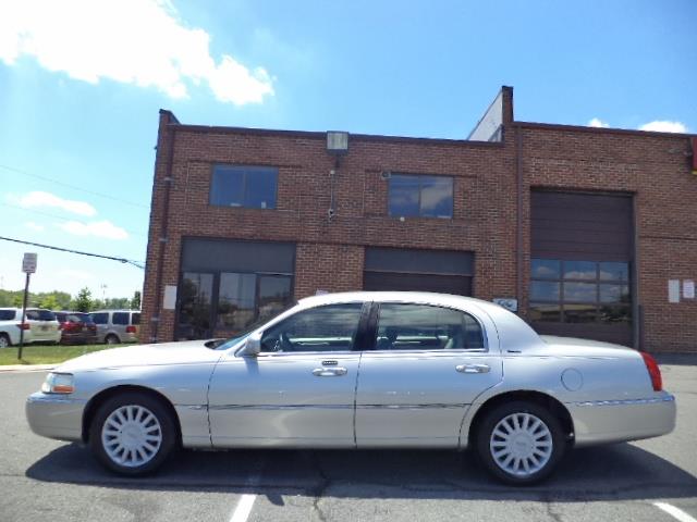 2003 Lincoln Town Car DOWN 4.9 WAC