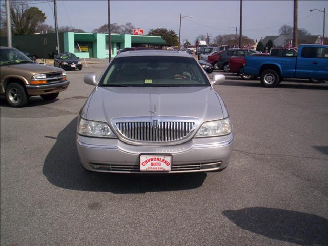 2003 Lincoln Town Car ZR-2 Extended Cab