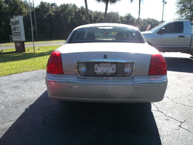 2003 Lincoln Town Car ZR-2 Extended Cab