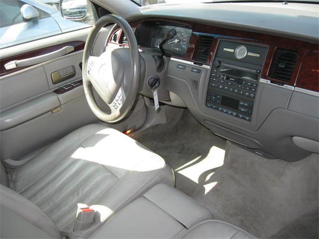 2004 Lincoln Town Car DOWN 4.9 WAC