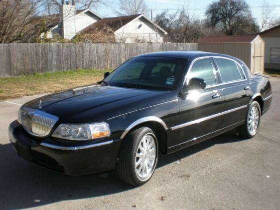 2006 Lincoln Town Car DOWN 4.9 WAC