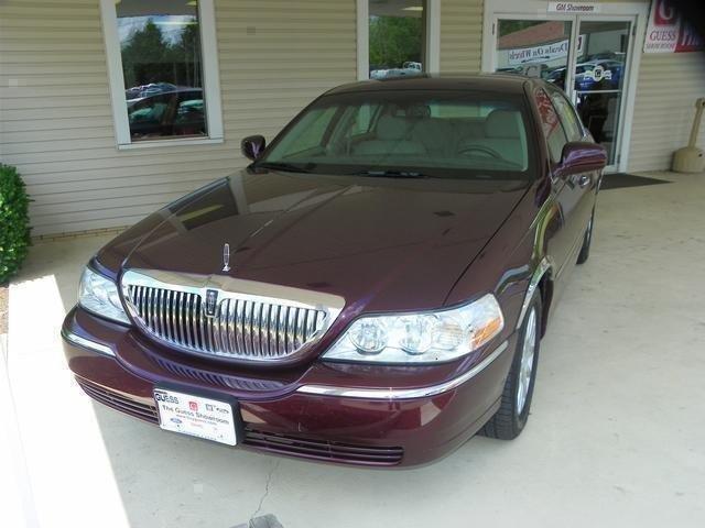 2006 Lincoln Town Car 4dr Sdn SL Auto