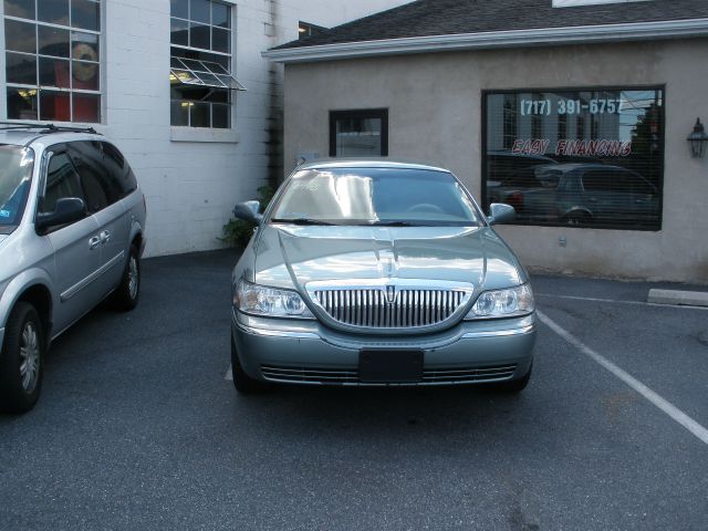 2006 Lincoln Town Car DOWN 4.9 WAC