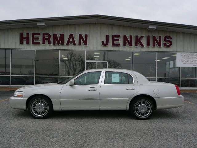 2006 Lincoln Town Car 2002 Tii