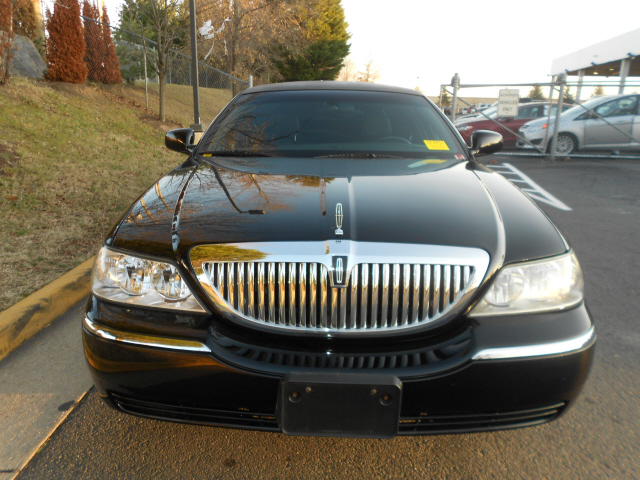 2007 Lincoln Town Car DOWN 4.9 WAC