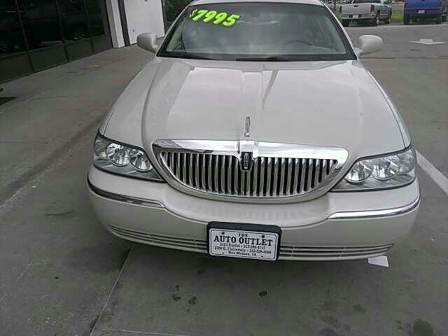 2007 Lincoln Town Car DOWN 4.9 WAC