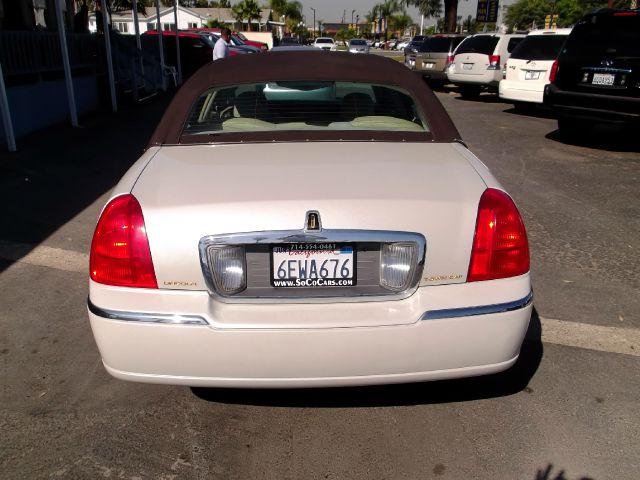 2007 Lincoln Town Car DOWN 4.9 WAC