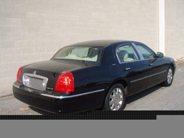 2007 Lincoln Town Car 2002 Tii