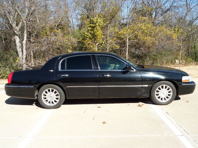 2007 Lincoln Town Car DOWN 4.9 WAC