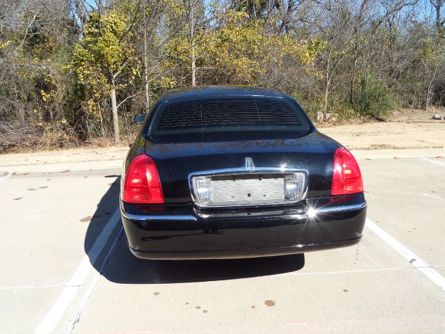 2007 Lincoln Town Car DOWN 4.9 WAC