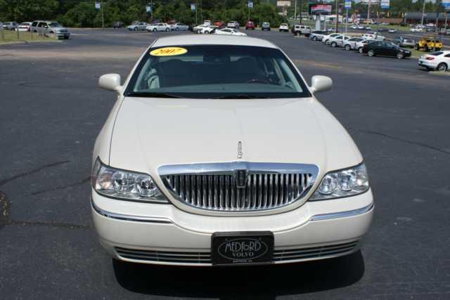 2007 Lincoln Town Car DOWN 4.9 WAC