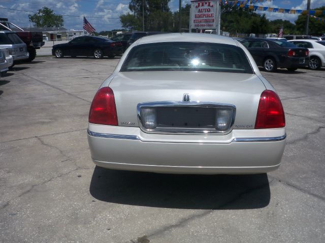 2007 Lincoln Town Car DOWN 4.9 WAC