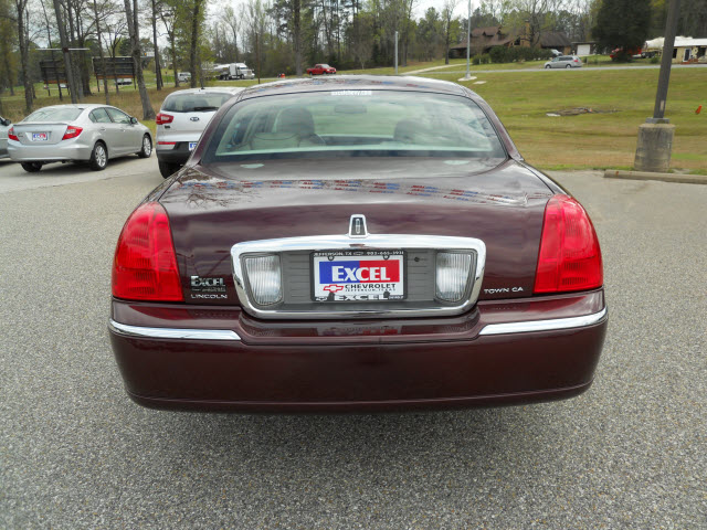 2007 Lincoln Town Car SE KING CAB MT