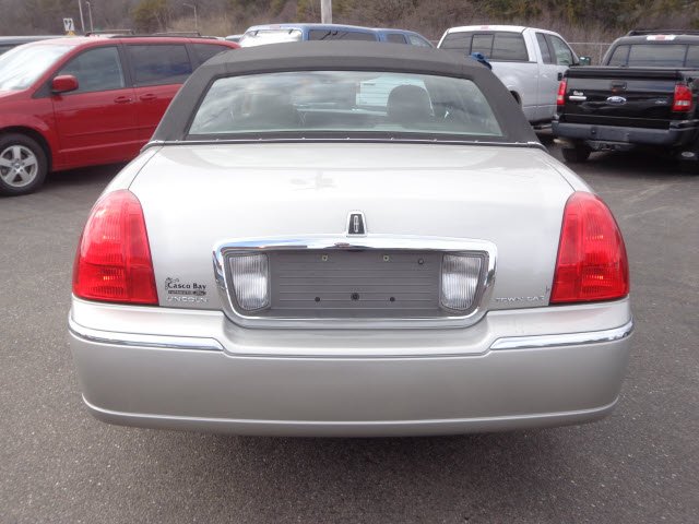 2007 Lincoln Town Car DOWN 4.9 WAC