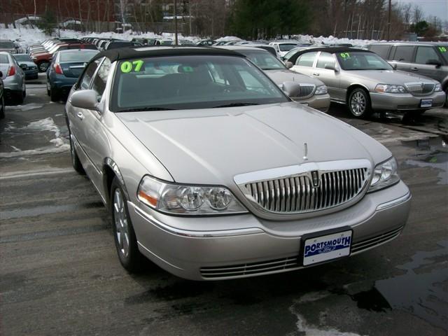 2007 Lincoln Town Car Limited 4x4 Hemidvdnavigation1 Owner