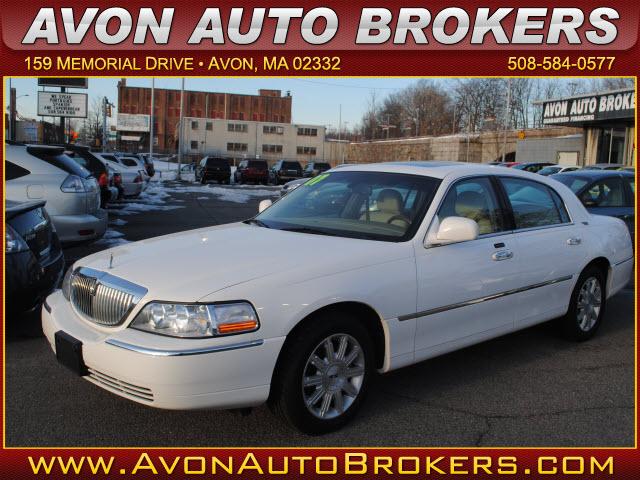 2007 Lincoln Town Car Ram 1500 Magnum