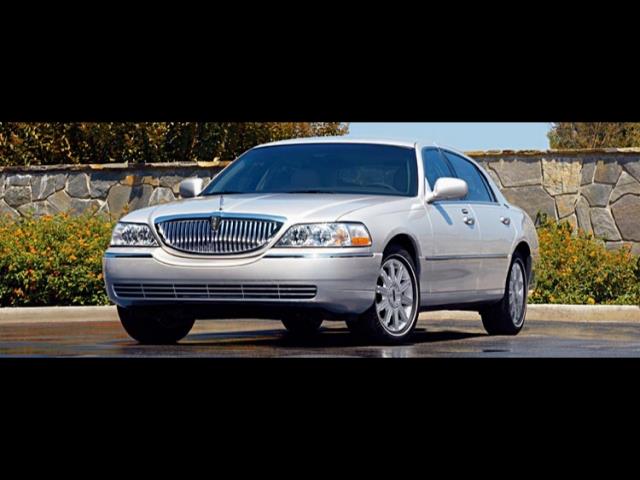 2009 Lincoln Town Car Ram 1500 Magnum