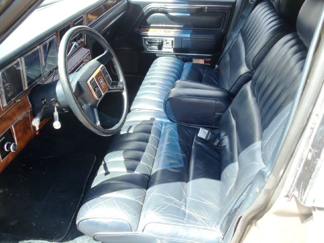 1989 Lincoln Twoncar 2.0T Luxury Ed.-fully Loaded