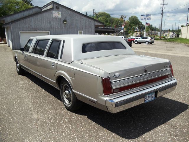 1989 Lincoln Twoncar 2.0T Luxury Ed.-fully Loaded