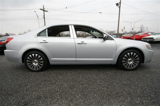 2006 Lincoln ZEPHYR Red Line