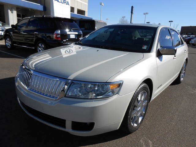 2006 Lincoln ZEPHYR Base