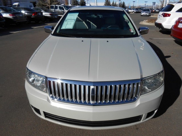 2006 Lincoln ZEPHYR Base