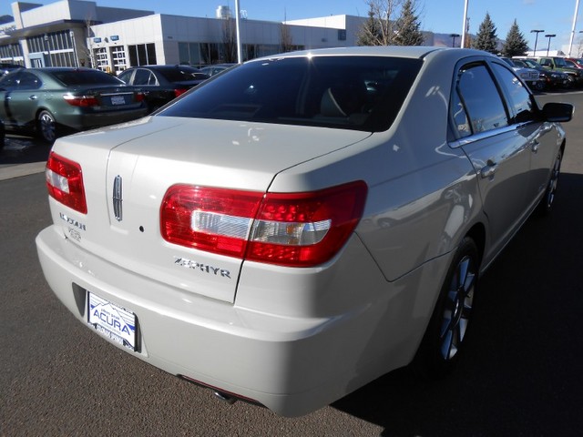 2006 Lincoln ZEPHYR Base