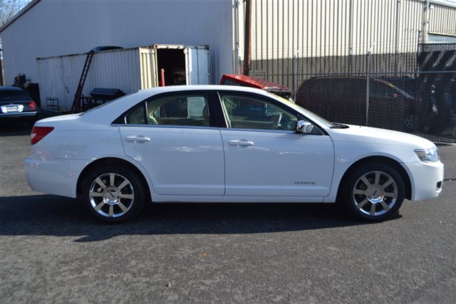 2006 Lincoln ZEPHYR Base