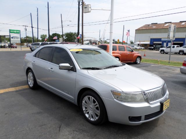 2006 Lincoln ZEPHYR Base