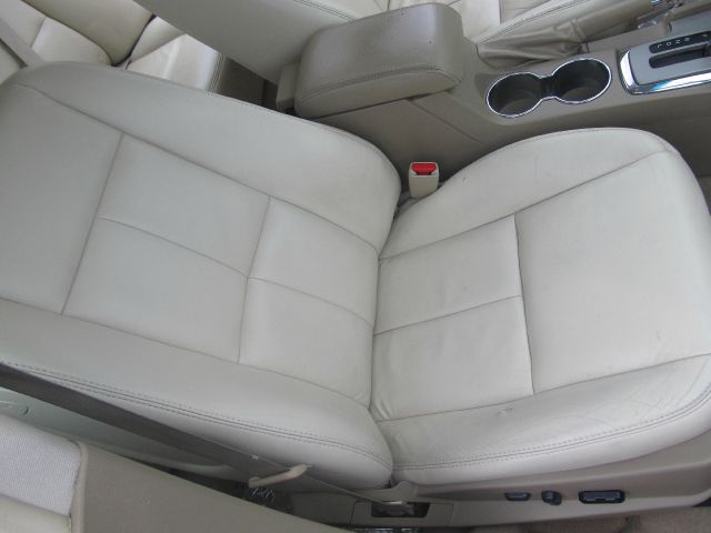 2006 Lincoln ZEPHYR Base