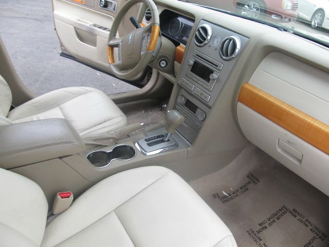 2006 Lincoln ZEPHYR Base