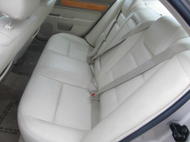 2006 Lincoln ZEPHYR Base