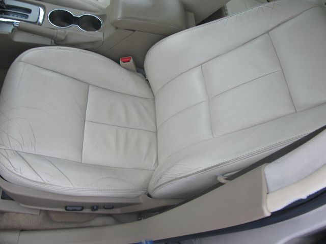 2006 Lincoln ZEPHYR Base