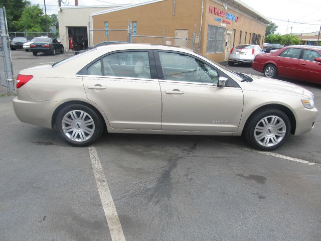 2006 Lincoln ZEPHYR Base